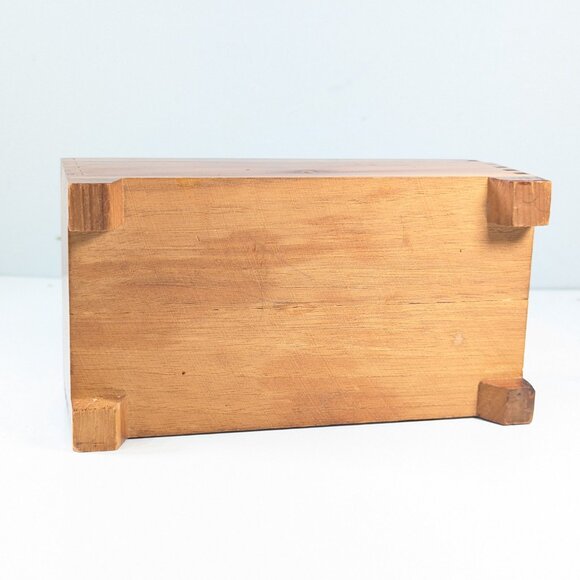 Vintage 1940s wooden desk storage box with Terrier Dog on lid, cigar storage box - Picture 6 of 12